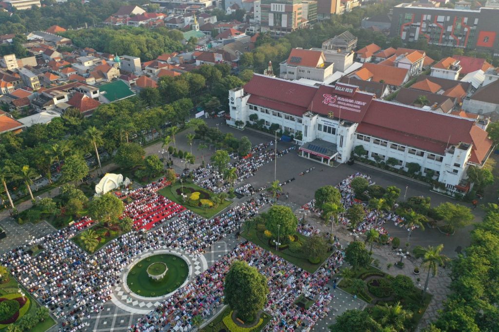 Salat Id Taman Surya