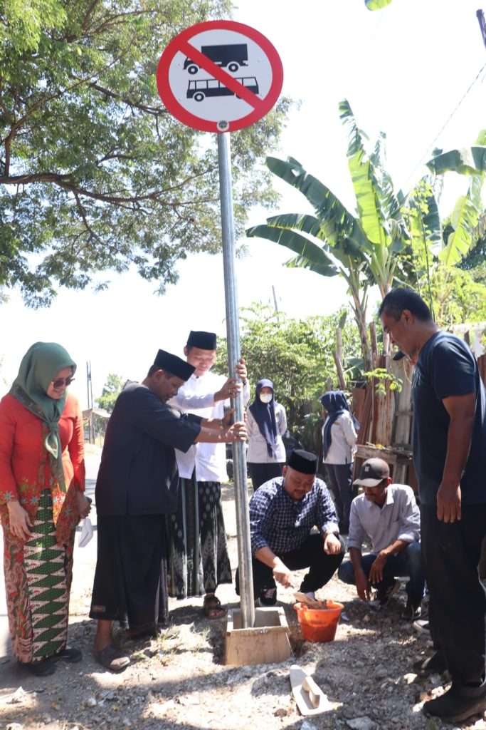 Rambu Larangan Kendaraan Berat