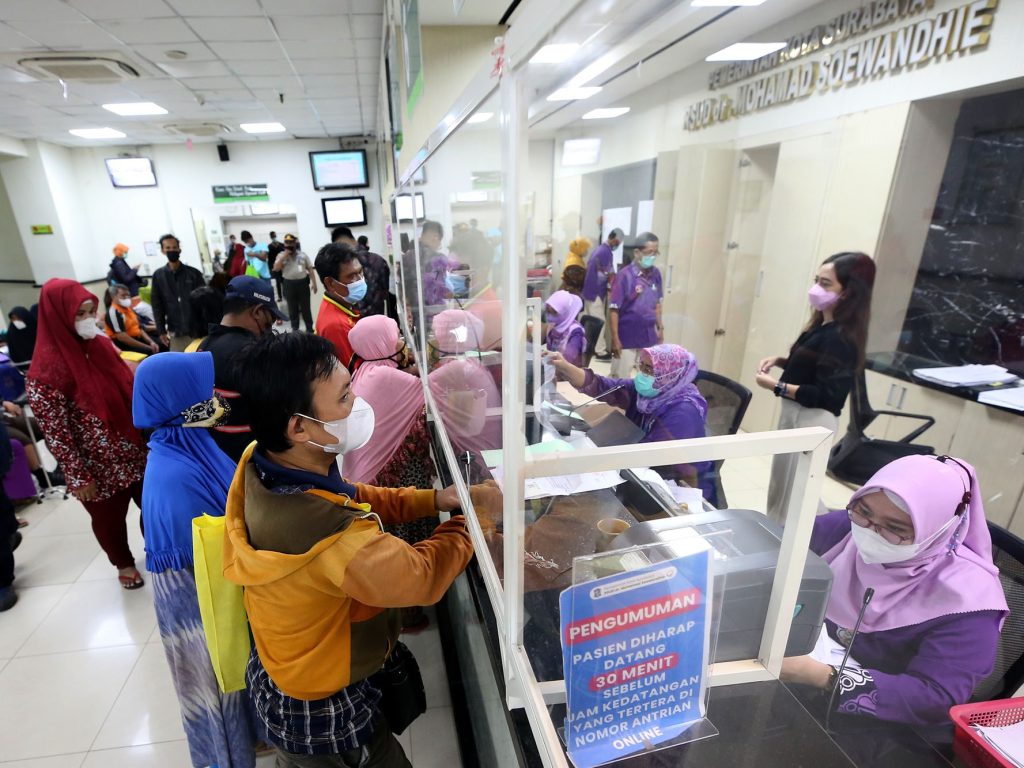 Berobat Gratis Warga Surabaya