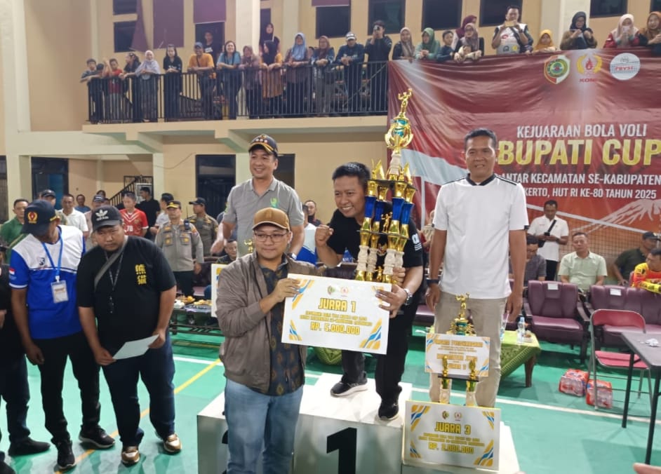 Juara Voli Bupati Mojokerto